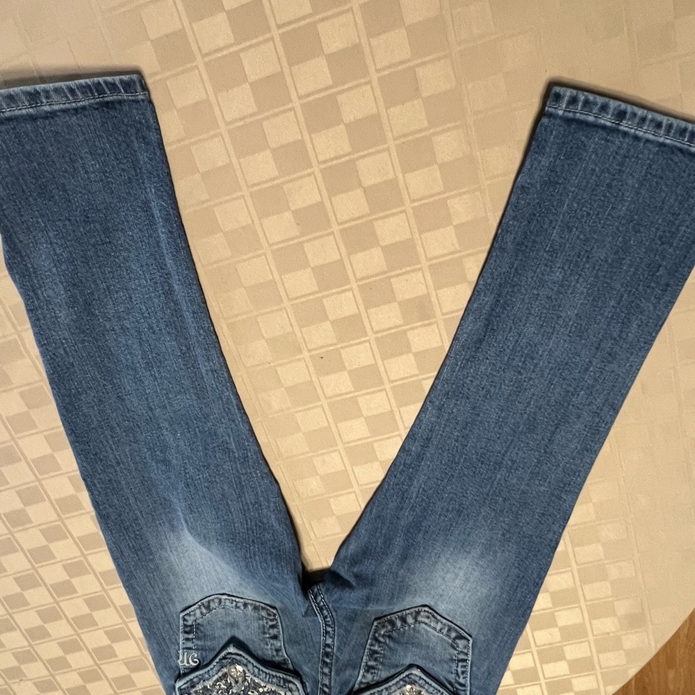 Miss Me Women's Cuffed Capri Jeans Size 25 X 21 Flap Pockets Bling Jewels Shorts - Picture 3 of 7